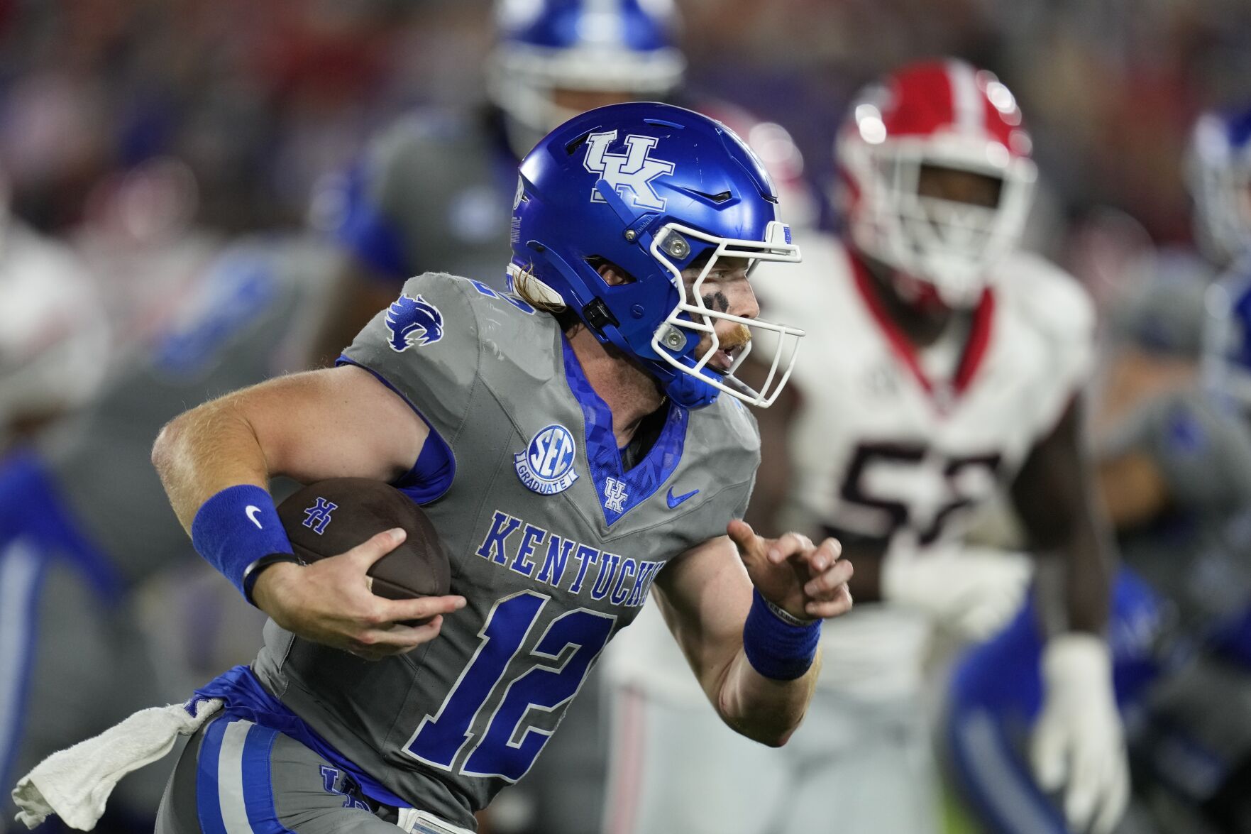 Brock Vandagriff, Cutter Boley each throw 2 TD passes, Kentucky blows out FCS Murray State 48-6